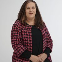 Dr Linda Schachter